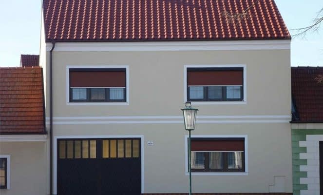 Údržba plechovej strechy pred zimou