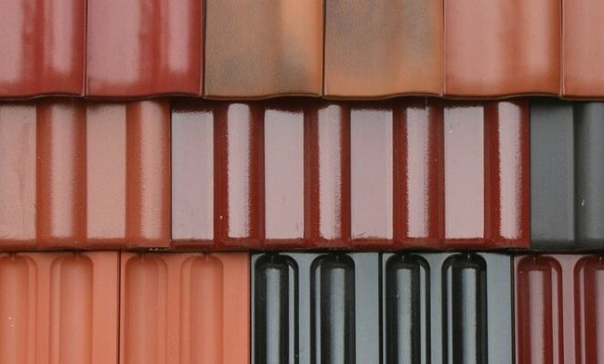 Plechová strecha vs. škridlová strecha – ktorá strešná krytina je najlepšia?